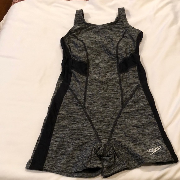 Swimsuit- New Speedo Heather Bodysuit w/HydroVent Bra/ Heather Grey 6